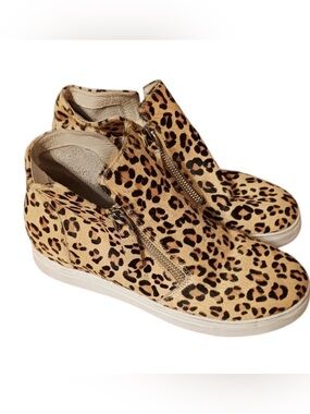 Leopard Stretch Zip-Front Women's Sneakers - Tan/Black